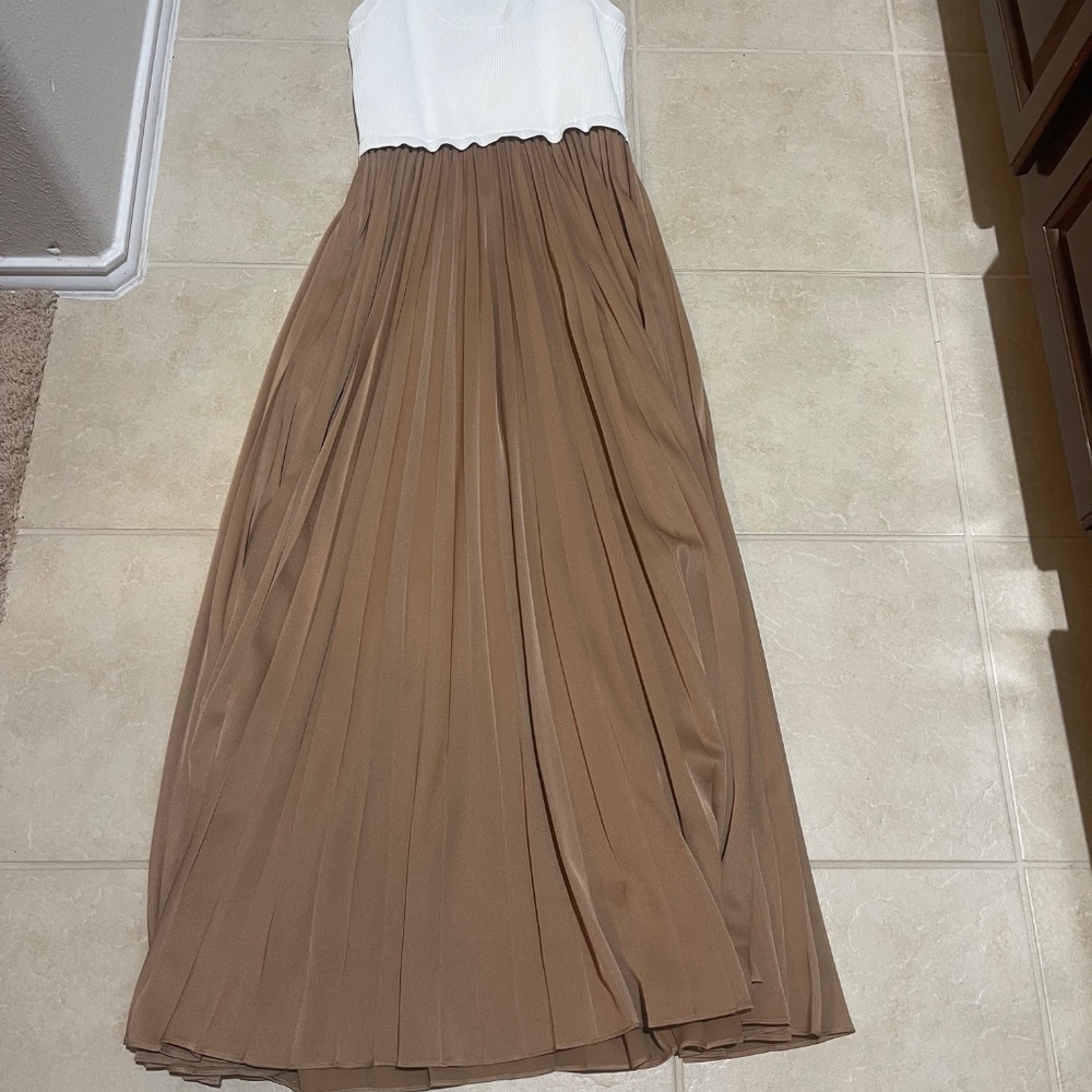 Cinq à Sept Parma White & Tan Casual Dress – Women’s Size M (Retails $495) - Picture 11 of 14